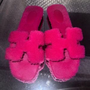Hermes Oran shearling flat